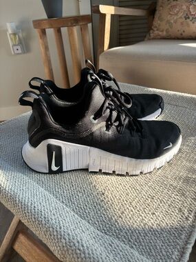 Nike women’s Free Metcon 6 shoes